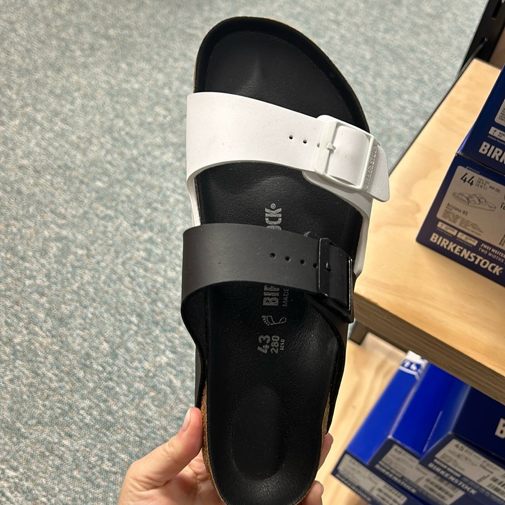 Men’s sandals